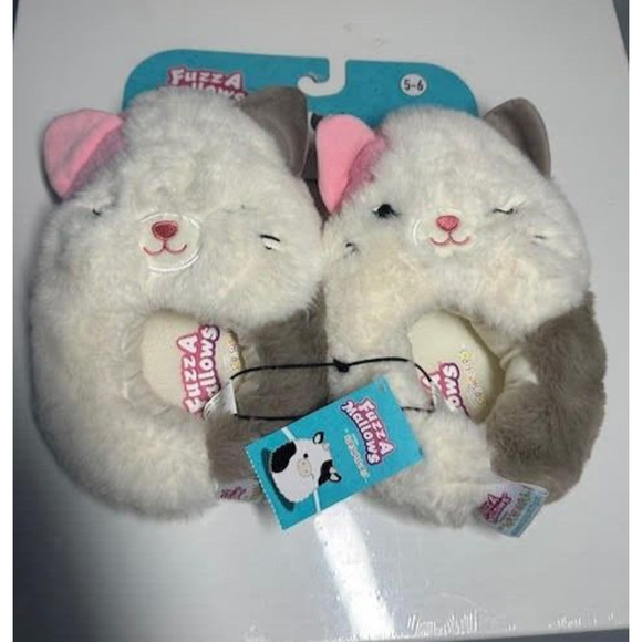 NWT Squishmallows Slippers Women’s size 5-6 Karina the Cat New Fuzzamallows - Picture 5 of 11